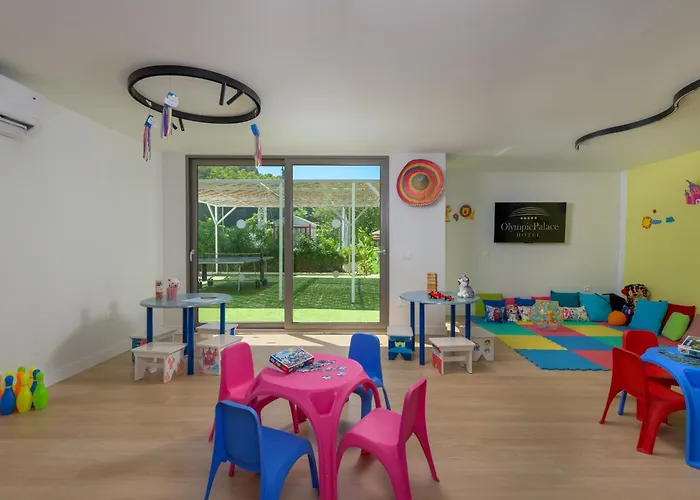 Olympic Palace מלון