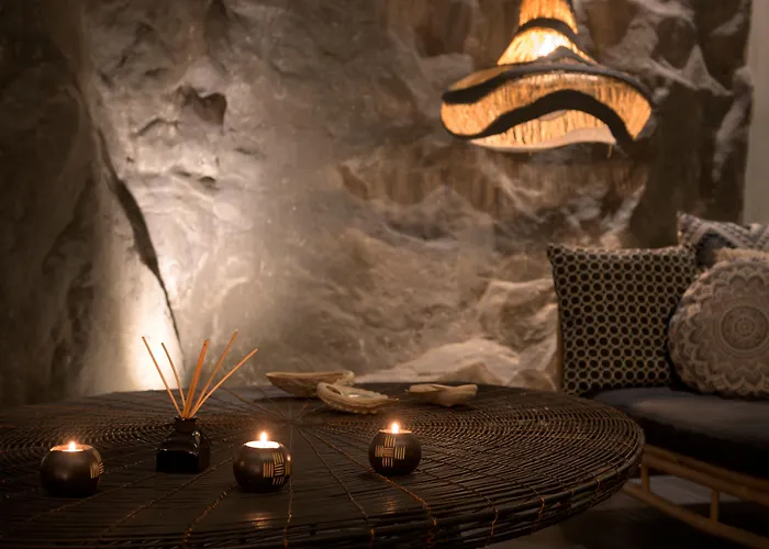 Olympic Palace מלון 5*