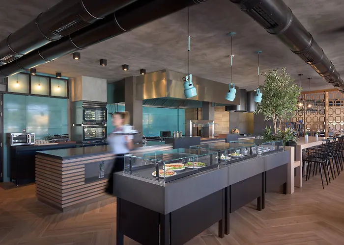 מלון Olympic Palace איקסיה