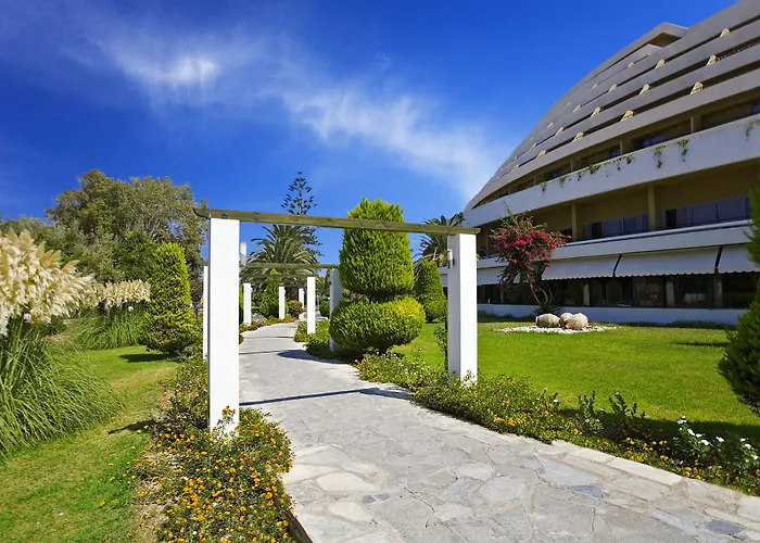 Olympic Palace מלון