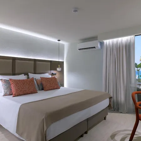 奥林匹克皇宫酒店 5* 依克希亚