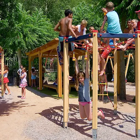 奥林匹克皇宫酒店 5* 依克希亚