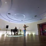 מלון Olympic Palace